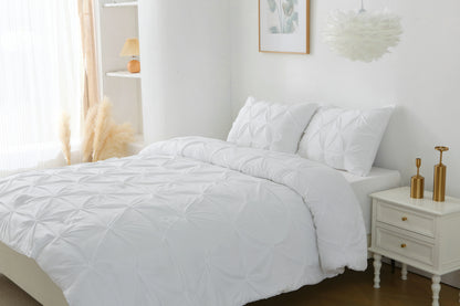 3 piece Pintuck King Comforter Set